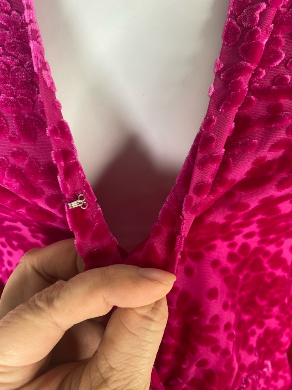 Veronica Beard NWT Ruthie Magenta  Velvet Long-Sleeve  Gown - Picture 5 of 12